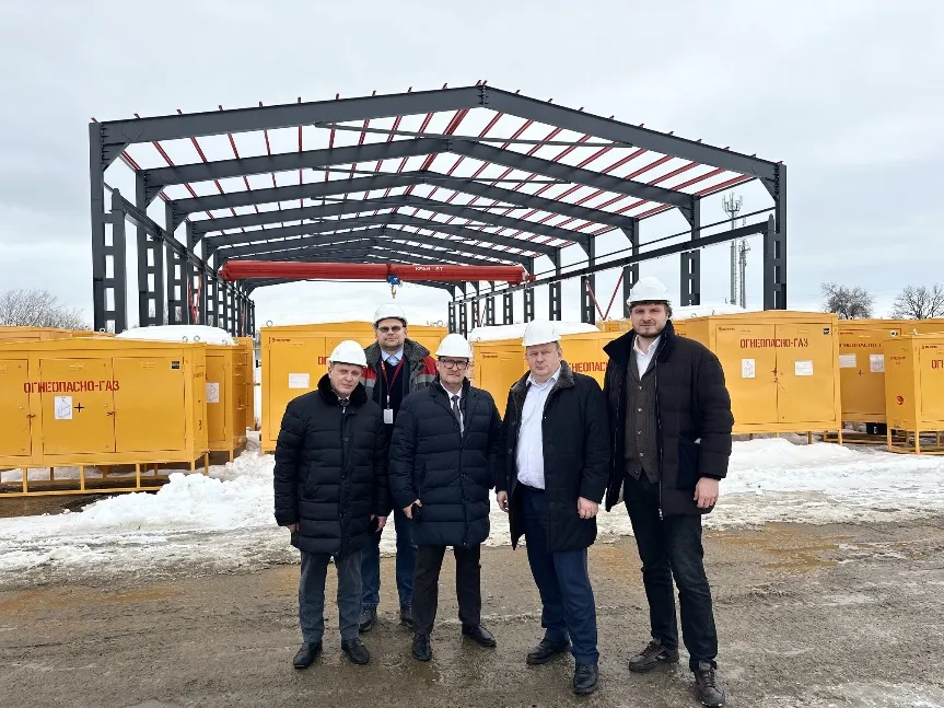 Завод «Экс-Форма» с рабочим визитом посетил заместитель Председателя Правительства области — министр промышленности и энергетики Михаил Николаевич Торгашин